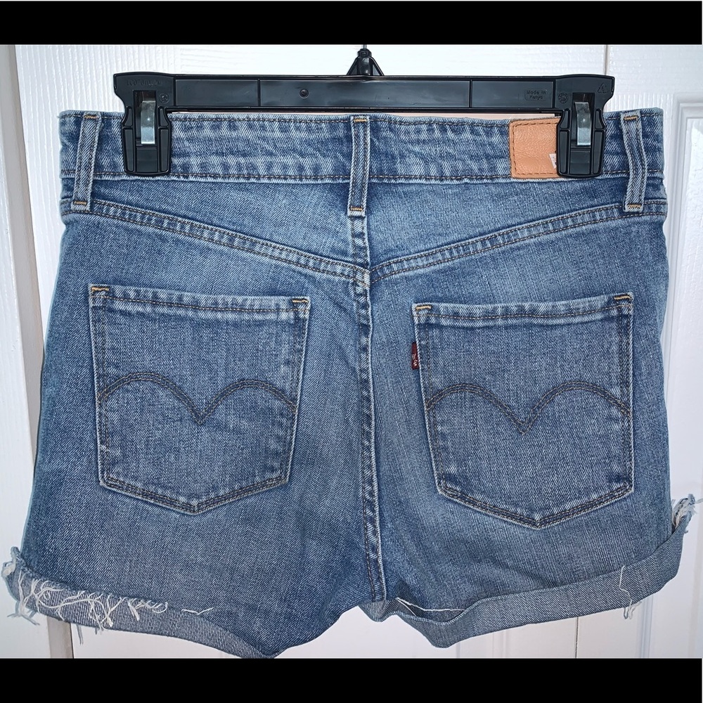 Levi’s Jean shorts, blue, size 27